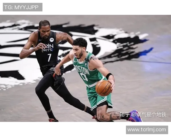 2021年NBA精彩对决篮网与爵士的巅峰对抗回顾与分析