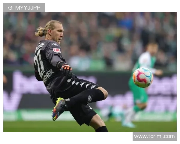 UII奇萨与罗森博格的激烈对决揭示足球战术与团队合作的魅力